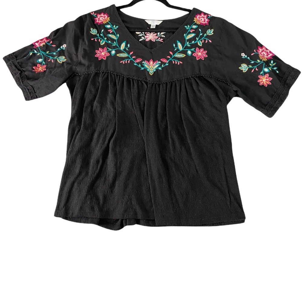 ⭐️Beautiful Time & Tru Top